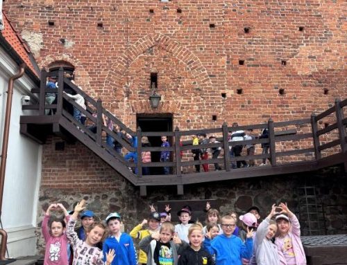 Zamek w Liwie i agroturystyka -wycieczka grupy Srebrnej i Turkusowej
